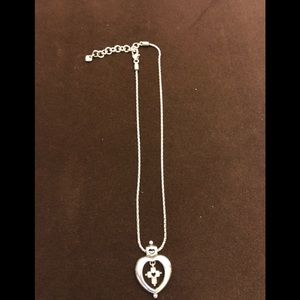 Heart pendent necklace